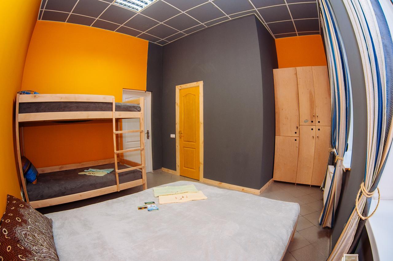 Papa'S Hostel Czernihów Zewnętrze zdjęcie